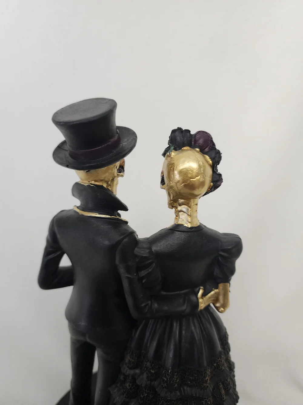Elegant Black & Gold Skeleton Bride and Groom Figurine - Rotating and Sound